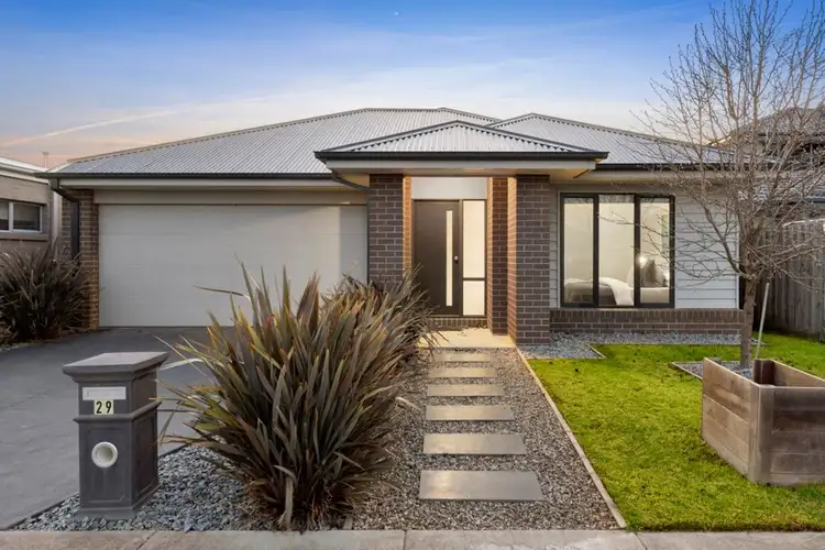 29 Sirrom Crescent, Armstrong Creek VIC 3217