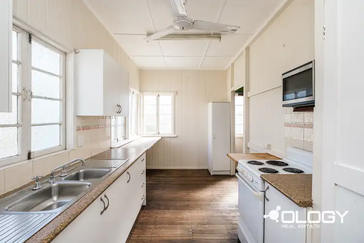 302 Waterloo Street, Berserker QLD 4701