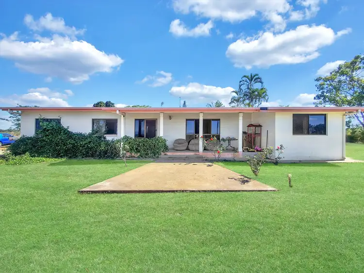 8 Byrnes Road, Mareeba QLD 4880