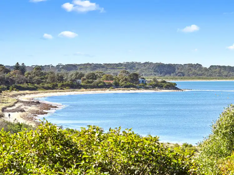 61 Bayview Road, Balnarring Beach VIC 3926