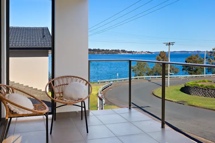 18 Moulden Street, Speers Point NSW 2284