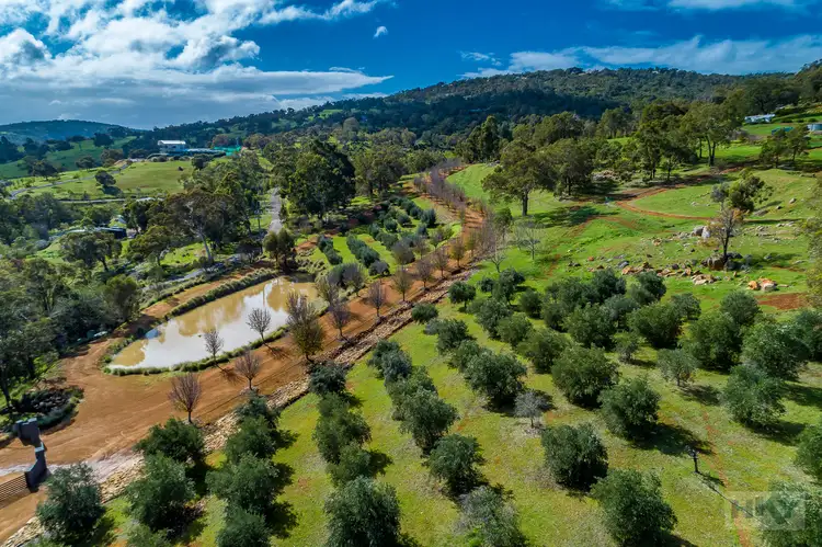 5 Weir Road, Baskerville WA 6056