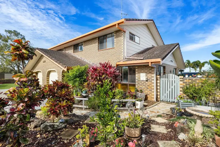 Sixth view of Homely semi-detached listing, 1/11 Echuca Crescent, Banora Point NSW 2486