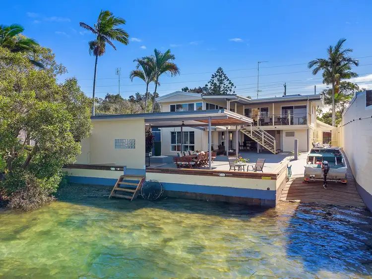 222 Kennedy Drive, Tweed Heads West NSW 2485