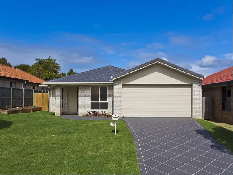 17 Seaholly Crescent, Victoria Point QLD 4165