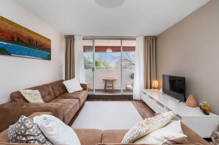 60/12 Wall Street, Maylands WA 6051