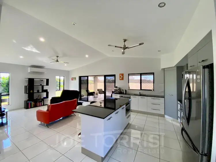 18 Yarrabee Close, Mareeba QLD 4880