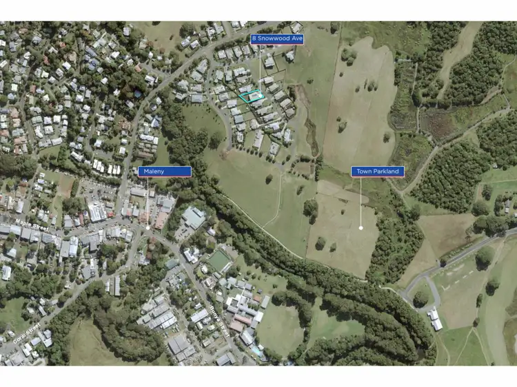 8 Snowwood Avenue, Maleny QLD 4552