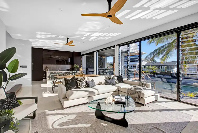 13 Sarasota Key, Broadbeach Waters QLD 4218