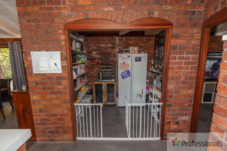 Fifth view of Homely house listing, 8 Kammann Street, Manjimup WA 6258