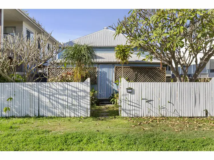 313 Bolsover Street, Depot Hill QLD 4700