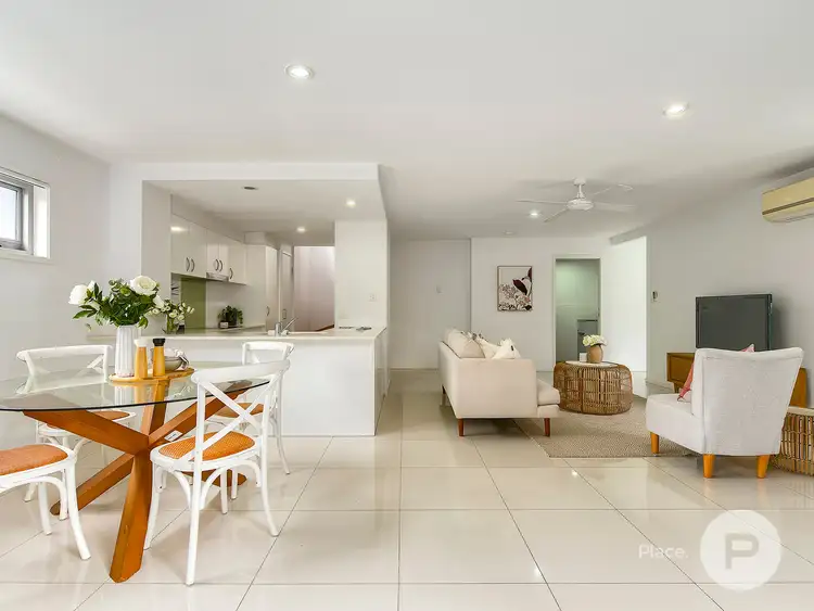 9/14 Military Close, Annerley QLD 4103