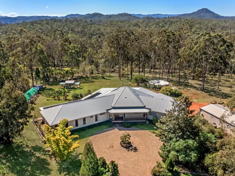 6 Lockyer View Road, Wivenhoe Pocket QLD 4306