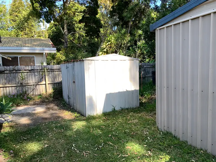 Fifth view of Homely house listing, 25 Phillips Street, Coochiemudlo Island QLD 4184