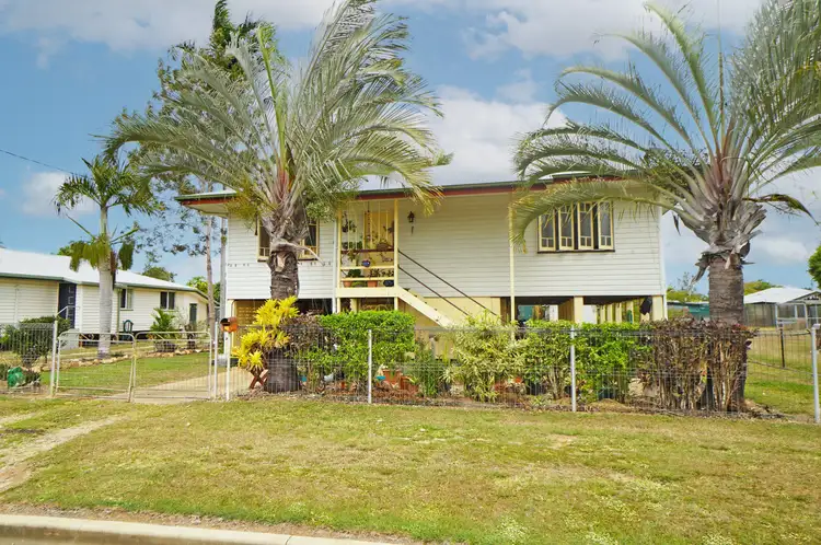 14 Dickson Street, Mareeba QLD 4880