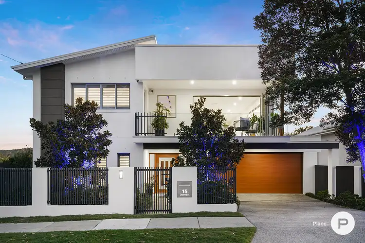 15 Dunrod Street, Holland Park West QLD 4121