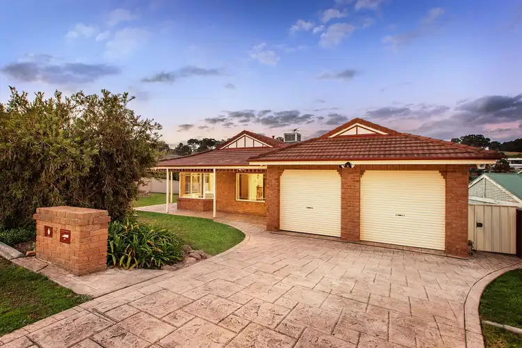 Second view of Homely house listing, 2 Ballara Drive, Wodonga VIC 3690