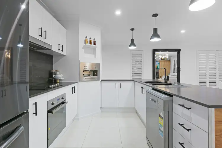 Fifth view of Homely house listing, 2 Greenview Place, Reedy Creek QLD 4227