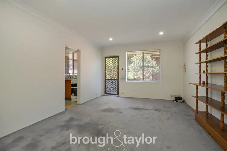 13 Loftus Street