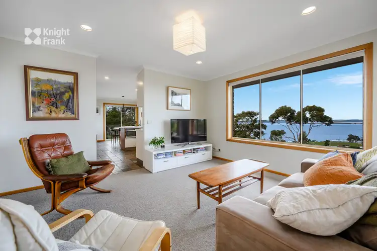 3/64 Coolamon Road, Taroona TAS 7053