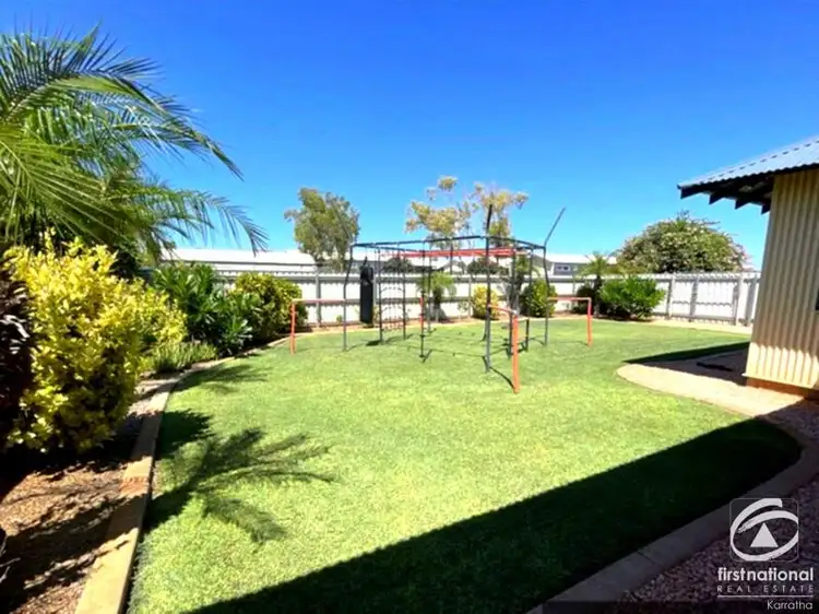 11 Moynes Court, Baynton WA 6714