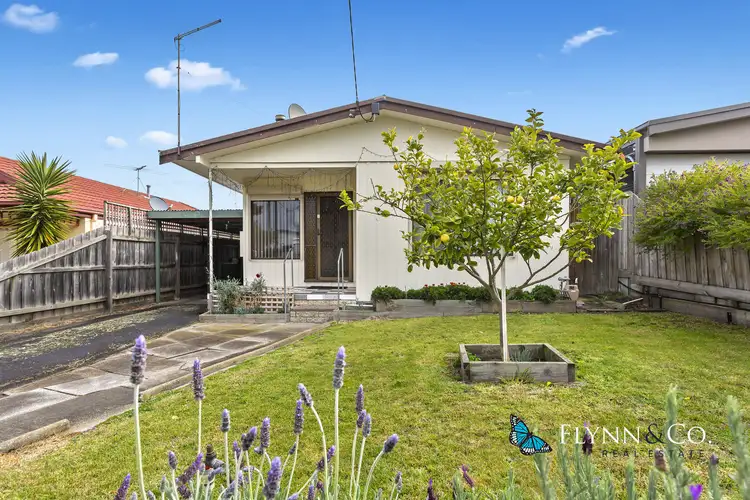 110 Seventh Avenue, Rosebud VIC 3939