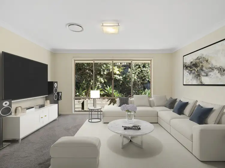 16 Kabi Place, Pacific Pines QLD 4211