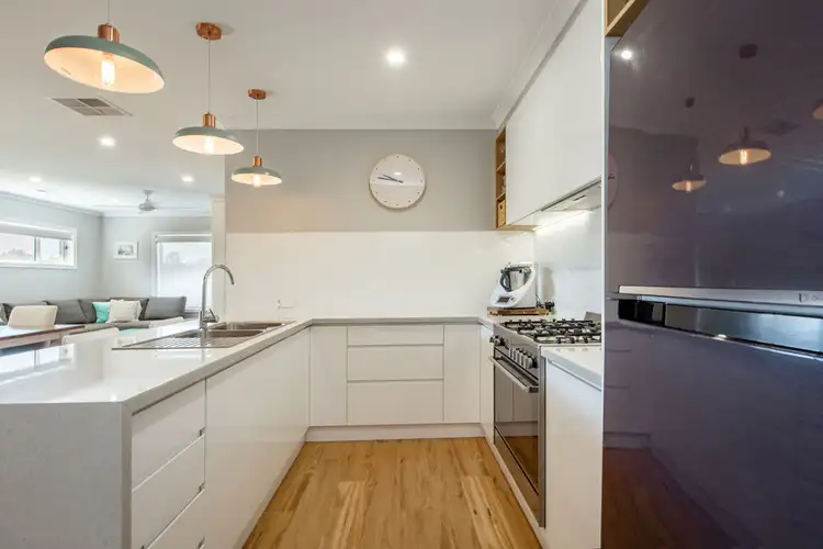 Sixth view of Homely house listing, 1/23 Barossa Way, Thurgoona NSW 2640