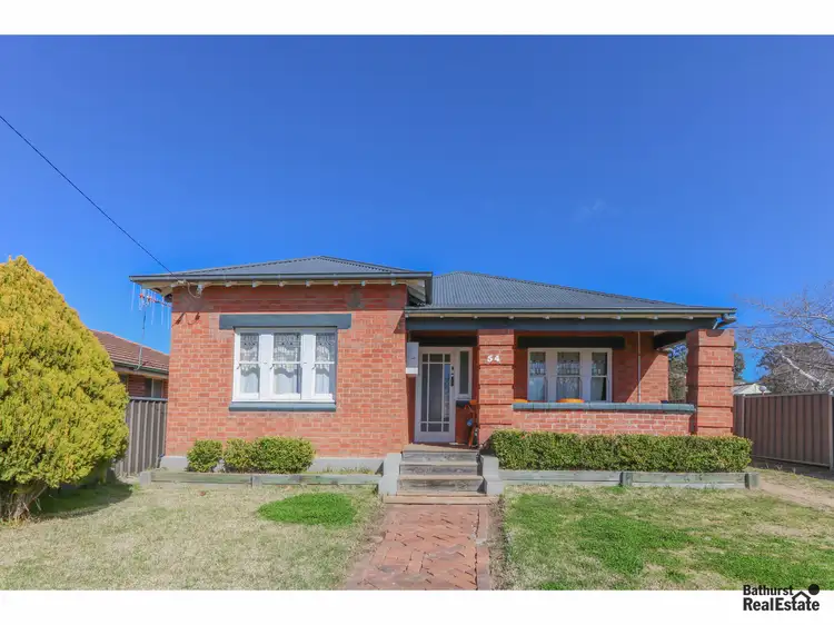 54 Lambert Street, Bathurst NSW 2795