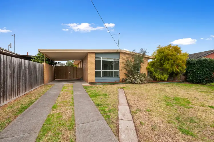 29 Gibsons  Road, Sale VIC 3850