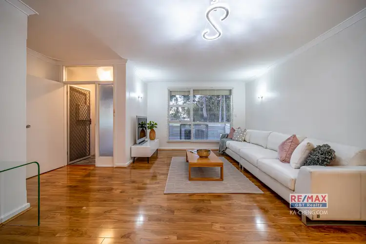 31 Frimley Way, Morley WA 6062
