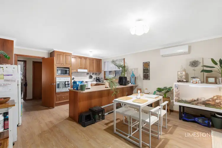 Third view of Homely house listing, 2 Winfield Court, Mount Gambier SA 5290