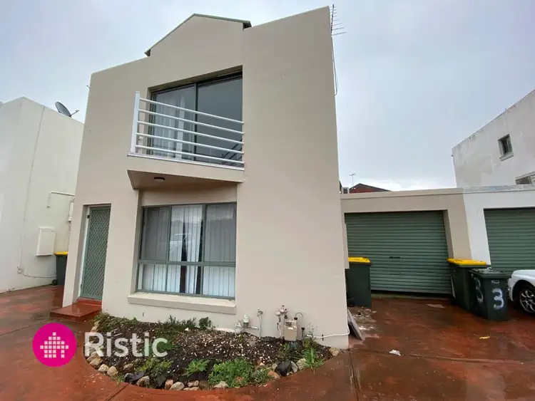 Main view of Homely townhouse listing, 4/9 Ostia Court, Thomastown VIC 3074