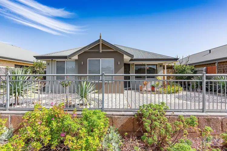9 Grassdale Parkway, Ellenbrook WA 6069