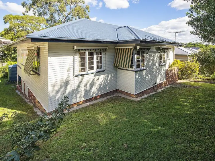 34 Mackay Street, Coorparoo QLD 4151