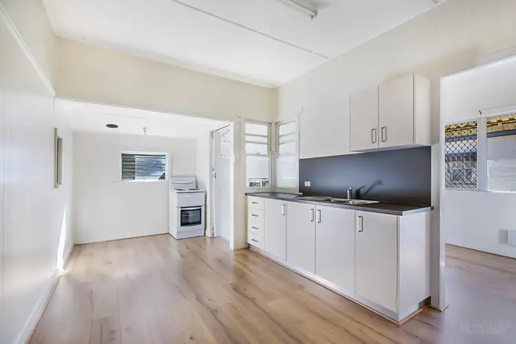 11 Hagan Street, North Toowoomba QLD 4350