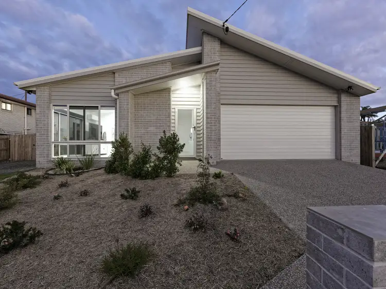 Second view of Homely house listing, 3 Martins Court, Qunaba QLD 4670