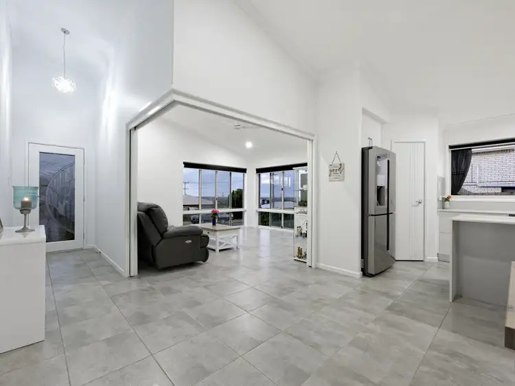 Third view of Homely house listing, 3 Martins Court, Qunaba QLD 4670