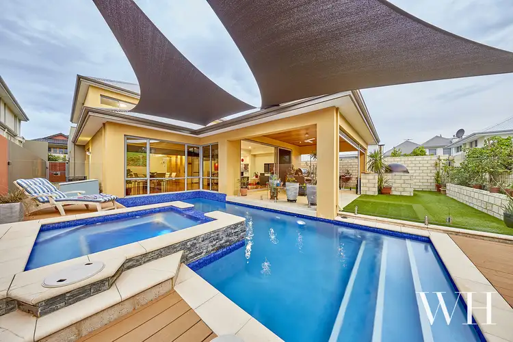 26 Breaksea Drive, North Coogee WA 6163