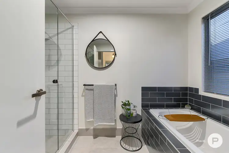 112 Stanley Road, Camp Hill QLD 4152