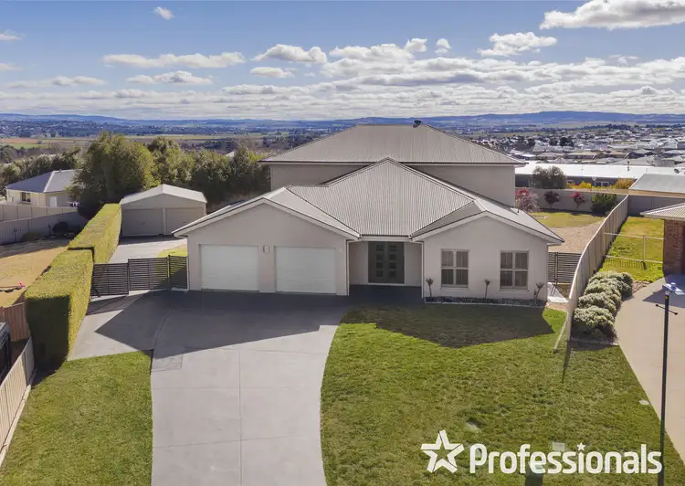 9 Ironbark Close, Kelso NSW 2795