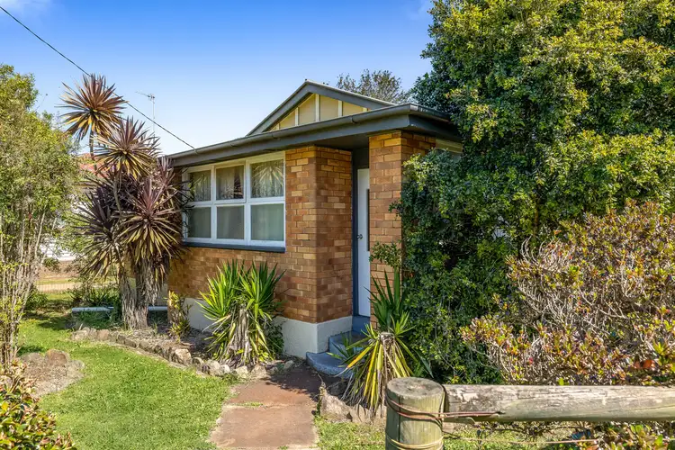 9 Hagan Street, North Toowoomba QLD 4350