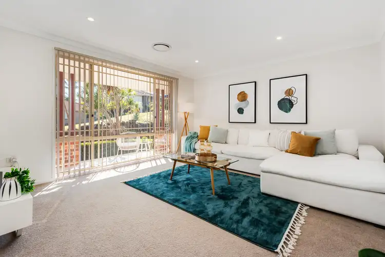 Second view of Homely house listing, 8 Crestview Place, Lisarow NSW 2250