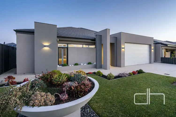 16 Anguria View, Landsdale WA 6065