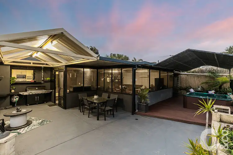 17 Inkpen Way, Orelia WA 6167