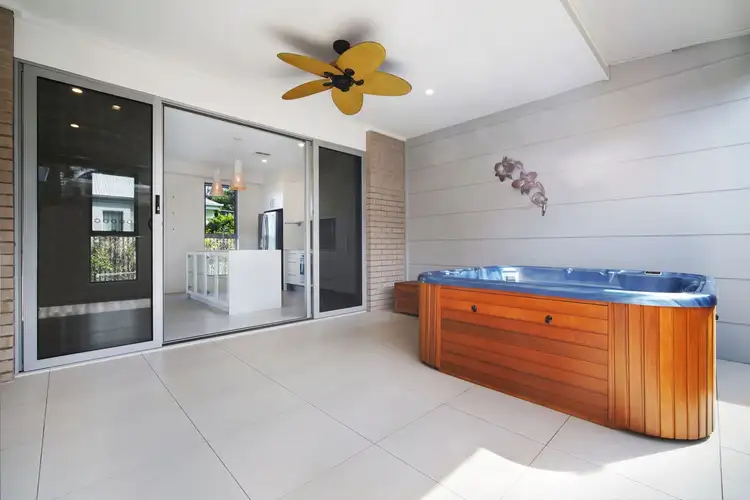 Fifth view of Homely unit listing, 2/5 Albion Avenue, Miami QLD 4220