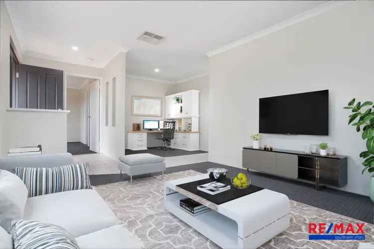 Second view of Homely house listing, 2 Minto Court, Success WA 6164