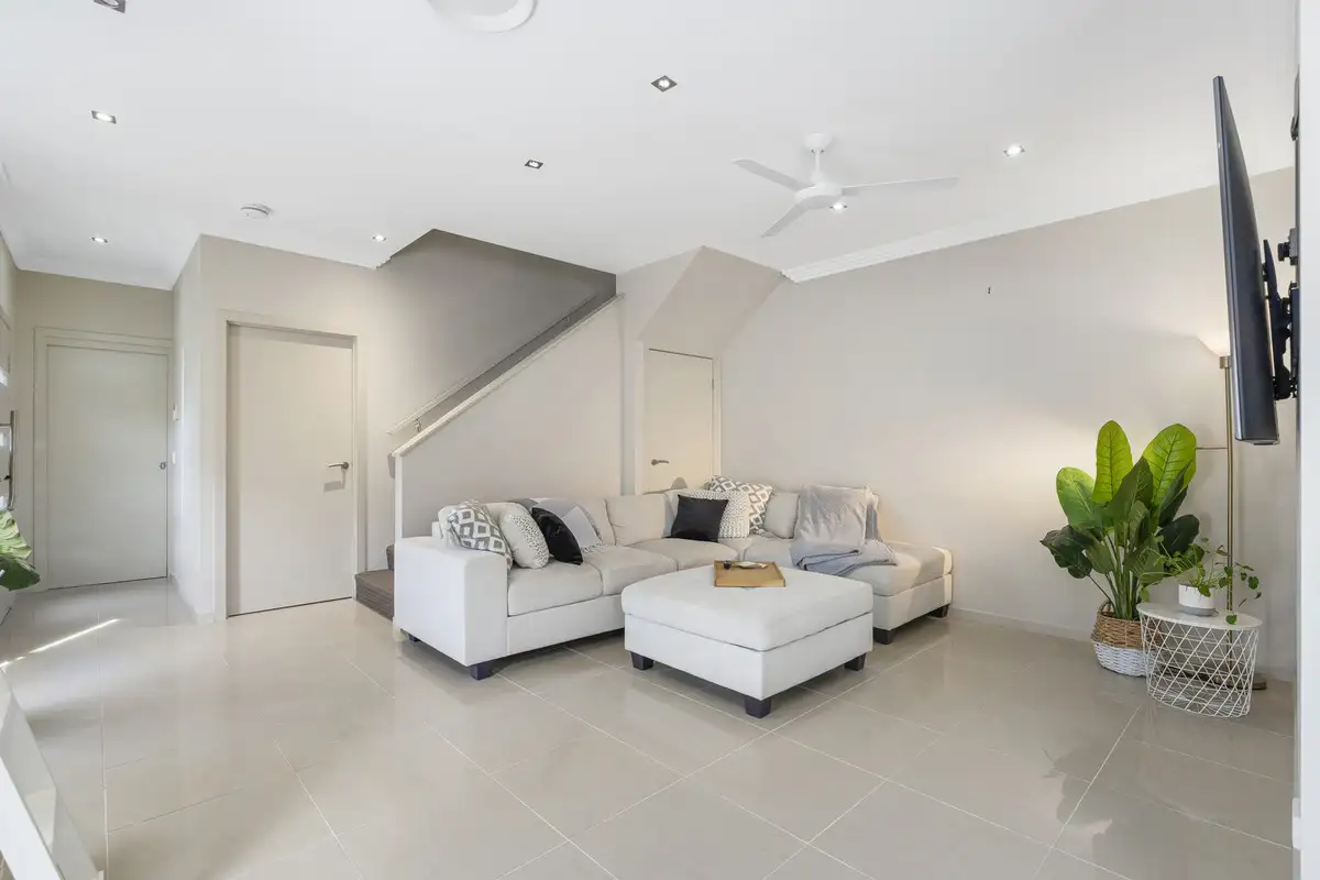 Main view of Homely semi-detached listing, 2/372 Pine Ridge Road, Coombabah QLD 4216