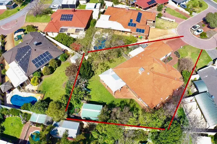 Second view of Homely house listing, 5 Calero Court, Atwell WA 6164
