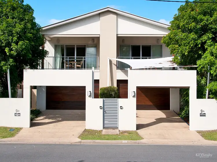 9A Rankin Parade, Main Beach QLD 4217